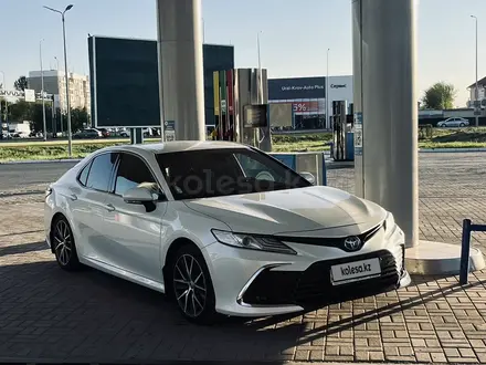 Toyota Camry 2021 года за 15 500 000 тг. в Уральск – фото 11