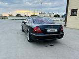 Mercedes-Benz E 320 2005 года за 3 600 000 тг. в Актау – фото 2