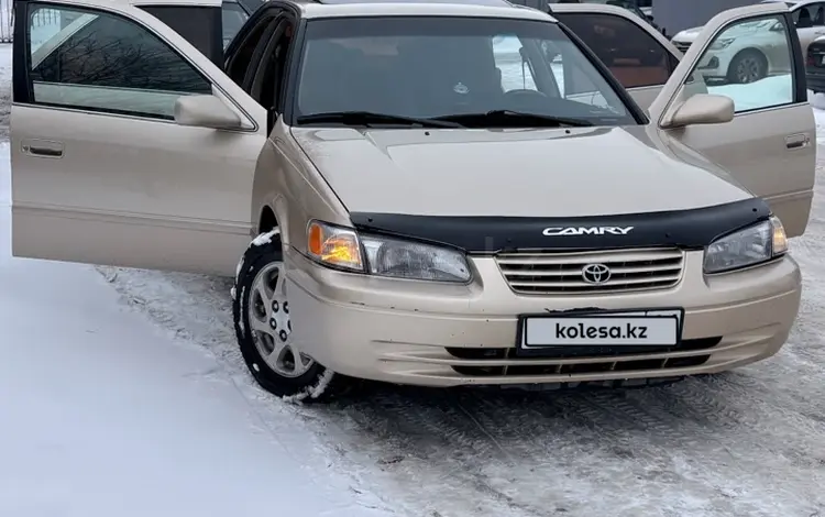 Toyota Camry 1998 года за 3 200 000 тг. в Астана