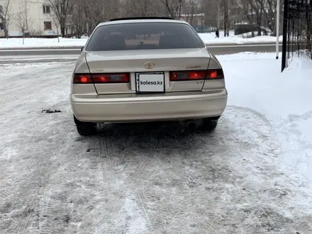Toyota Camry 1998 года за 3 200 000 тг. в Астана – фото 14