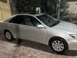 Toyota Camry 2003 годаүшін4 100 000 тг. в Шымкент – фото 2