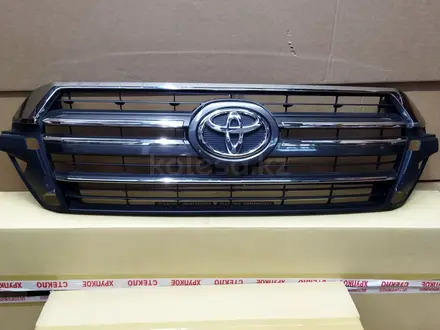 Решетка радиатора на Toyota land cruiser 200/Тойота Лэнд Крузер 200 за 220 000 тг. в Алматы