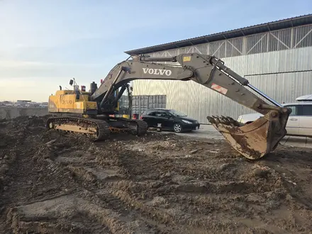 Volvo  EC 2005 года за 24 000 000 тг. в Алматы