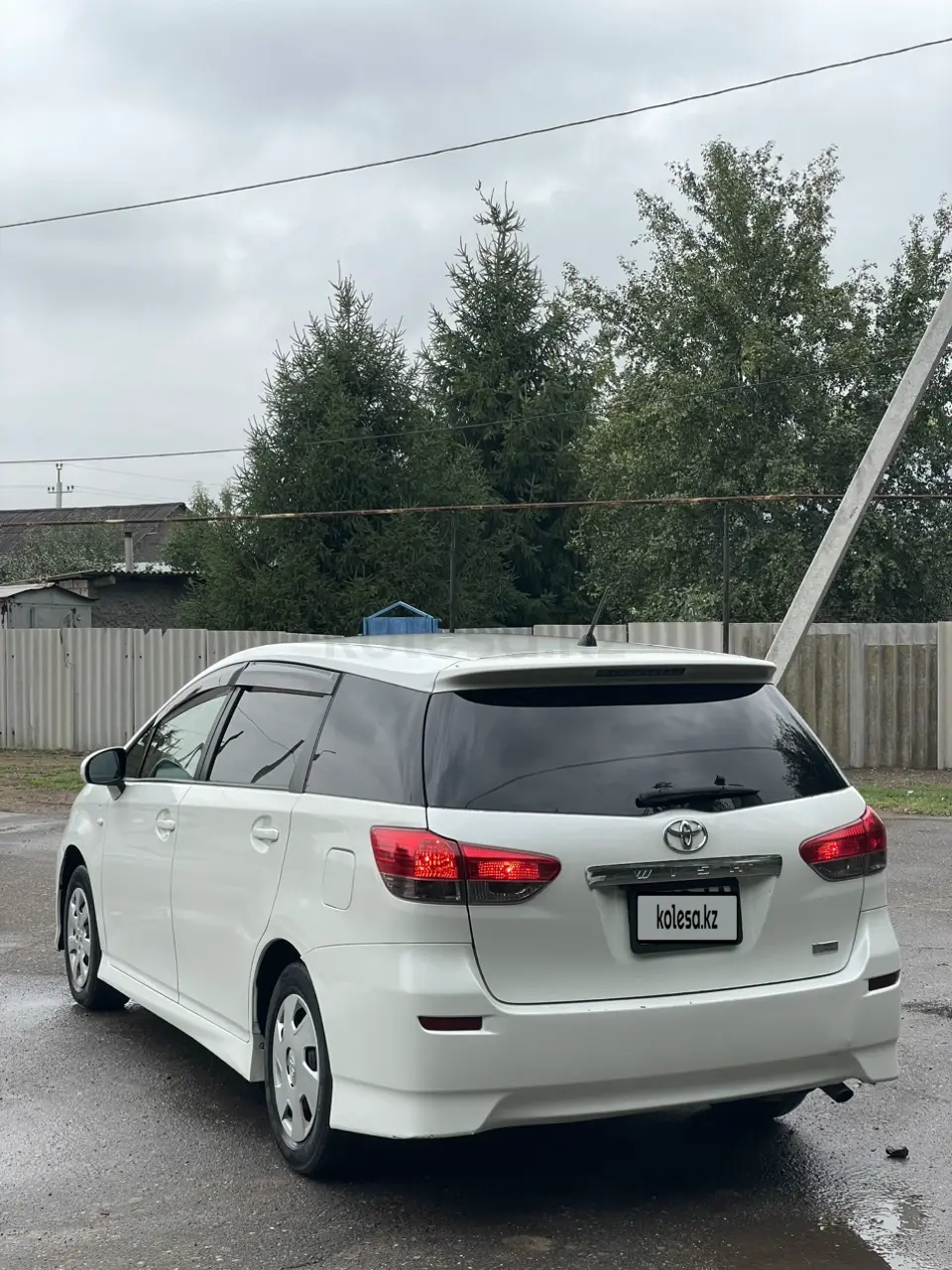 Toyota Wish, 2012