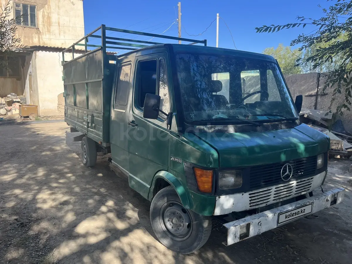 Продажа бортовых Mercedes-Benz Бусик 208d 1992 г. в Кызылорде ...