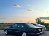 Mercedes-Benz E 320 1995 годаfor3 000 000 тг. в Байконыр – фото 2
