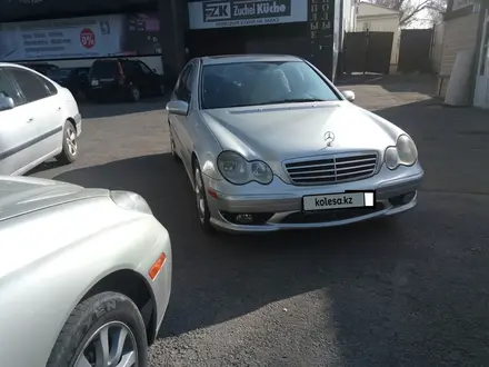 Mercedes-Benz E 200 2002 года за 6 000 000 тг. в Петропавловск – фото 5