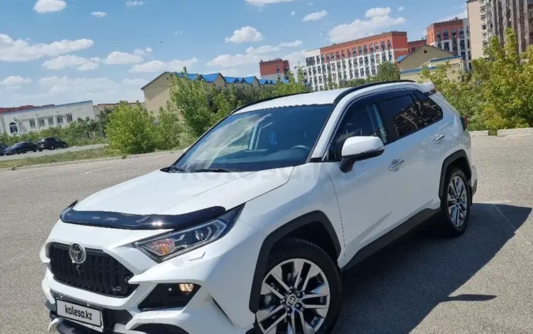 Toyota RAV4 2021 годаүшін23 000 000 тг. в Атырау