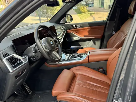 BMW X7 2022 года за 75 000 000 тг. в Алматы – фото 7