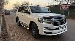 Toyota Land Cruiser 2018 года за 37 250 000 тг. в Алматы – фото 2