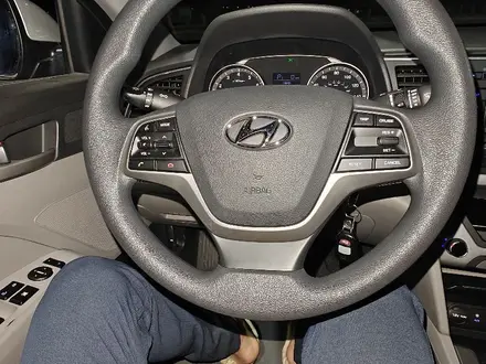 Hyundai Elantra 2017 года за 4 750 000 тг. в Актау