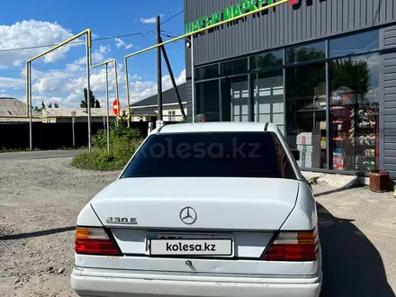 Mercedes-Benz E 230 1991 года за 1 200 000 тг. в Талдыкорган – фото 2
