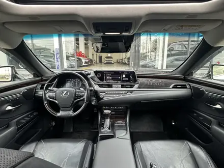 Lexus ES 350 2020 года за 23 500 000 тг. в Шымкент – фото 9