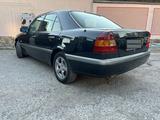 Mercedes-Benz C 200 1995 года за 1 300 000 тг. в Шымкент – фото 2