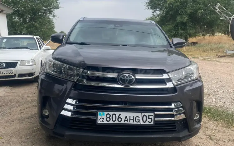 Toyota Highlander 2019 года за 14 800 000 тг. в Алматы