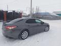 Toyota Camry 2018 годаfor12 000 000 тг. в Актобе – фото 2