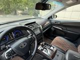 Toyota Camry 2014 года за 7 500 000 тг. в Караганда – фото 4
