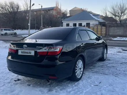 Toyota Camry 2014 года за 11 400 000 тг. в Тараз – фото 2