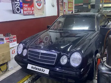 Mercedes-Benz E 280 1996 года за 1 700 000 тг. в Шымкент