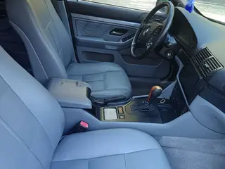 BMW 528