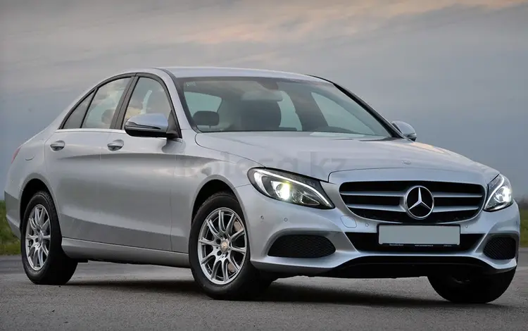 Стекла Фар Mercedes Benz W205/Мерседес W205 за 25 000 тг. в Астана