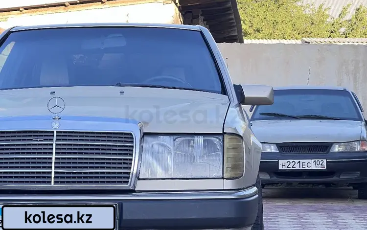 Mercedes-Benz E 220 1993 года за 1 800 000 тг. в Туркестан