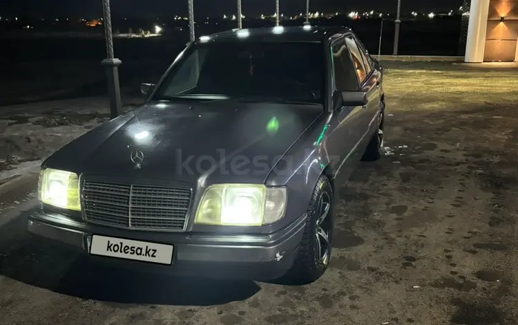 Mercedes-Benz E 220 1995 года за 2 500 000 тг. в Жезказган