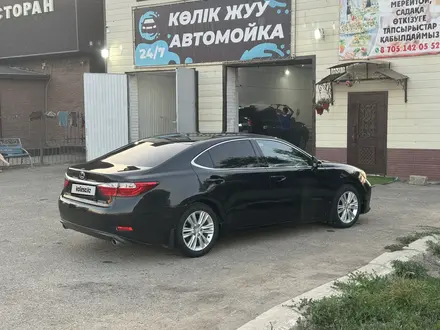 Lexus ES 250 2015 года за 9 000 000 тг. в Уральск – фото 4