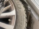 Оригинальные диски Toyota Camry 70 R18 + зимняя резина Michelin за 350 000 тг. в Астана