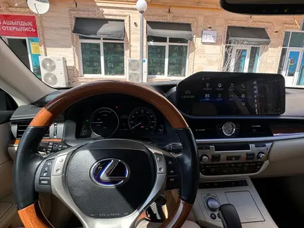 Lexus ES 300h 2014 года за 9 900 000 тг. в Актау – фото 6