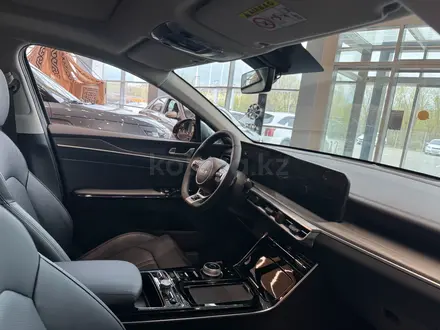 Kia K5 Luxe 2026 года за 14 290 000 тг. в Актобе – фото 4
