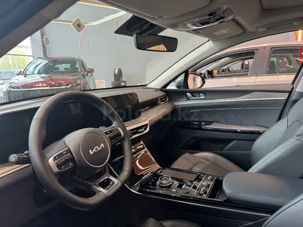 Kia K5 Luxe 2026 года за 14 290 000 тг. в Актобе – фото 5