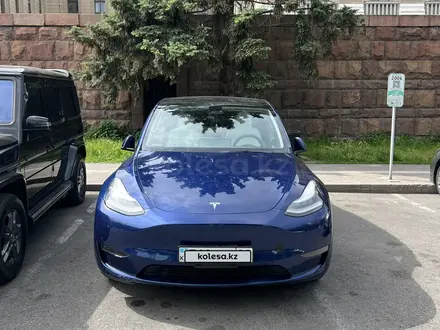 Tesla Model Y 2021 года за 12 900 000 тг. в Алматы