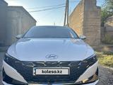 Hyundai Elantra 2023 годаfor8 300 000 тг. в Шымкент