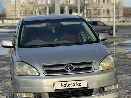 Toyota Ipsum 2002 года за 4 000 000 тг. в Атырау – фото 4