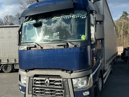 Renault  T-Series 2019 года за 44 500 000 тг. в Алматы