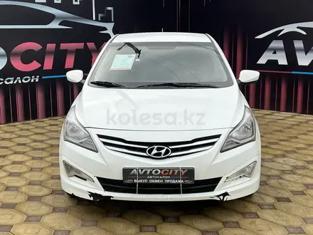 Hyundai Accent 2015 года за 5 150 000 тг. в Атырау – фото 2