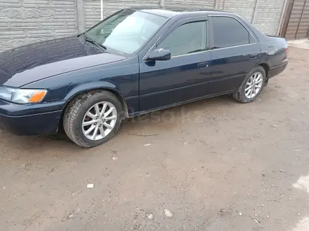 Toyota Camry 1997 года за 2 500 000 тг. в Тараз – фото 2