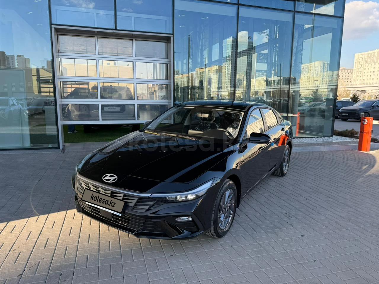 Hyundai Elantra Smart