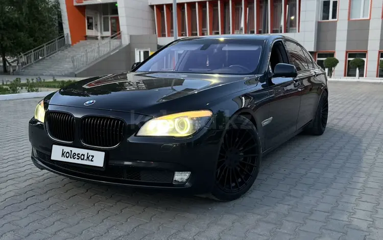 BMW 750 2011 годаfor12 500 000 тг. в Павлодар