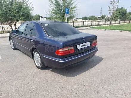 Mercedes-Benz E 280 2001 года за 3 100 000 тг. в Тараз – фото 3
