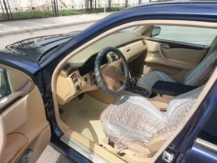 Mercedes-Benz E 280 2001 года за 3 100 000 тг. в Тараз – фото 4