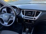 Hyundai Accent 2019 годаүшін7 300 000 тг. в Атырау – фото 2