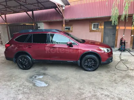 Subaru Outback 2016 года за 9 900 000 тг. в Алматы – фото 2