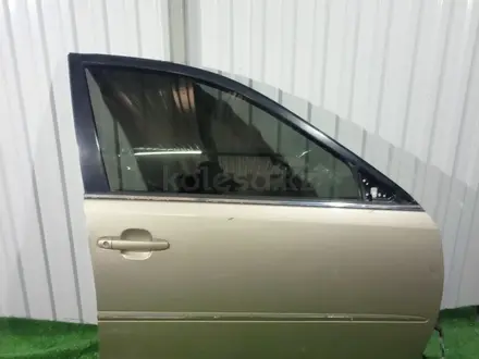Дверь передняя правая на Toyota Camry XV30 за 50 000 тг. в Астана