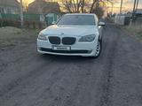 BMW 750 2010 года за 8 000 000 тг. в Караганда – фото 2