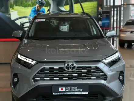 Toyota RAV4 Luxe 2025 года за 21 220 000 тг. в Алматы – фото 2
