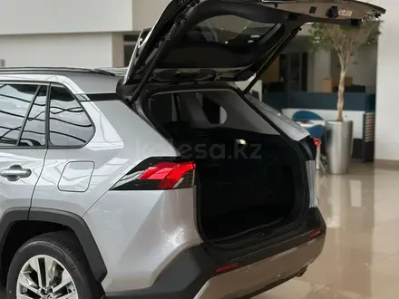 Toyota RAV4 Luxe 2025 года за 21 220 000 тг. в Алматы – фото 10