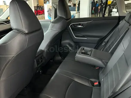 Toyota RAV4 Luxe 2025 года за 21 220 000 тг. в Алматы – фото 12