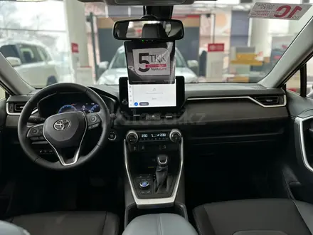 Toyota RAV4 Luxe 2025 года за 21 220 000 тг. в Алматы – фото 15